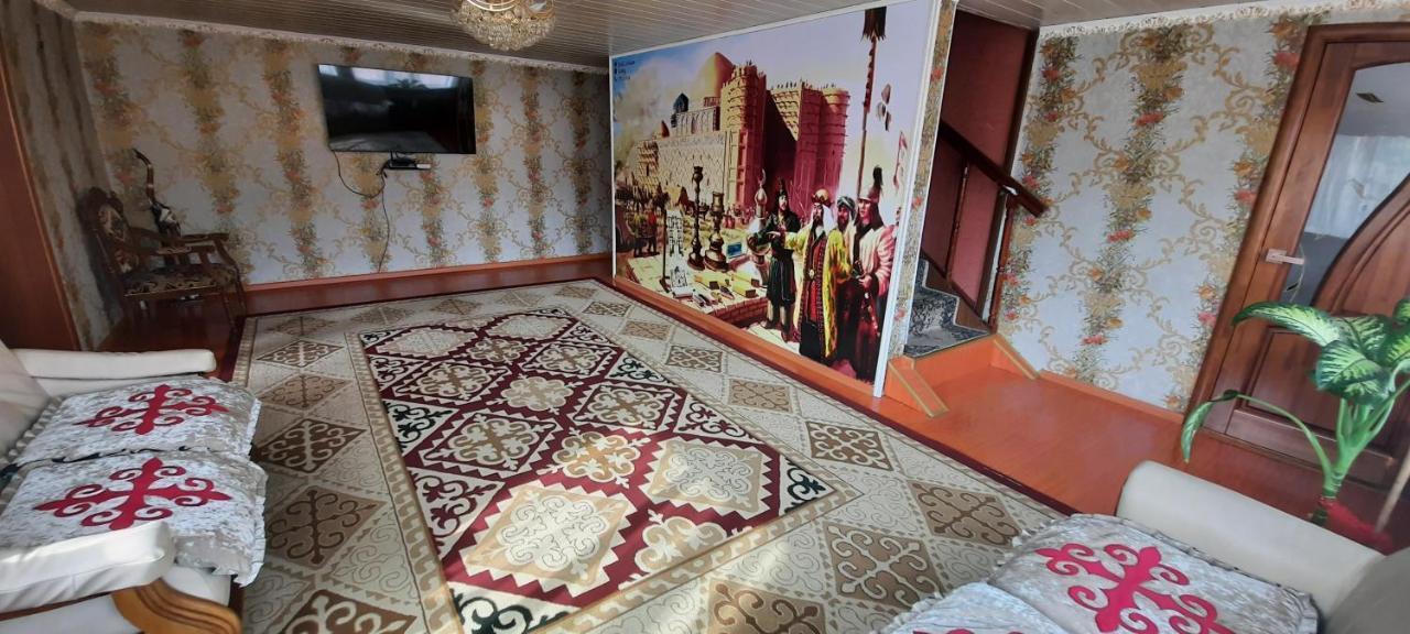 Vip Hostel Turkistan エクステリア 写真