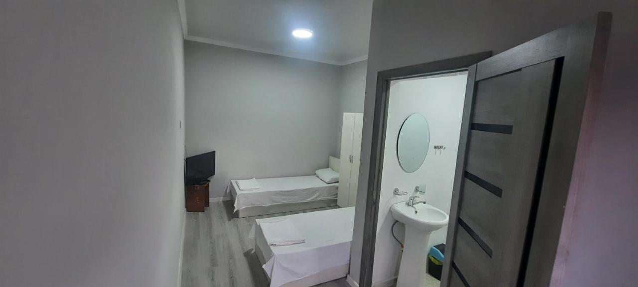 Vip Hostel Turkistan エクステリア 写真